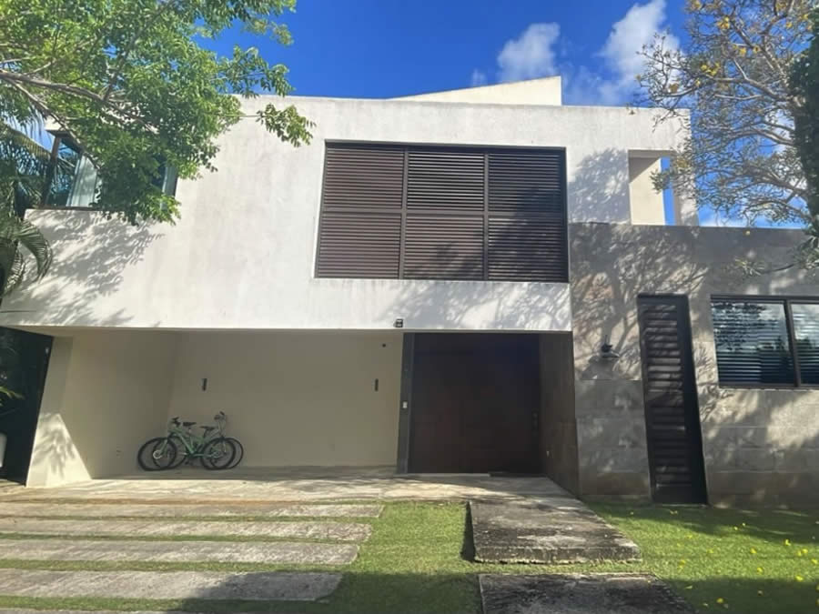 AB108, Espectacular casa en alquiler de 4 habitaciones en punta cana village