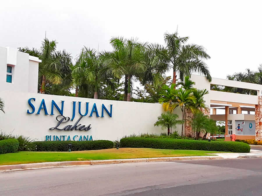 AB190, Casa de oportunidad de 4 habitaciones en venta en San Juan Lakes, Downtown Punta Cana