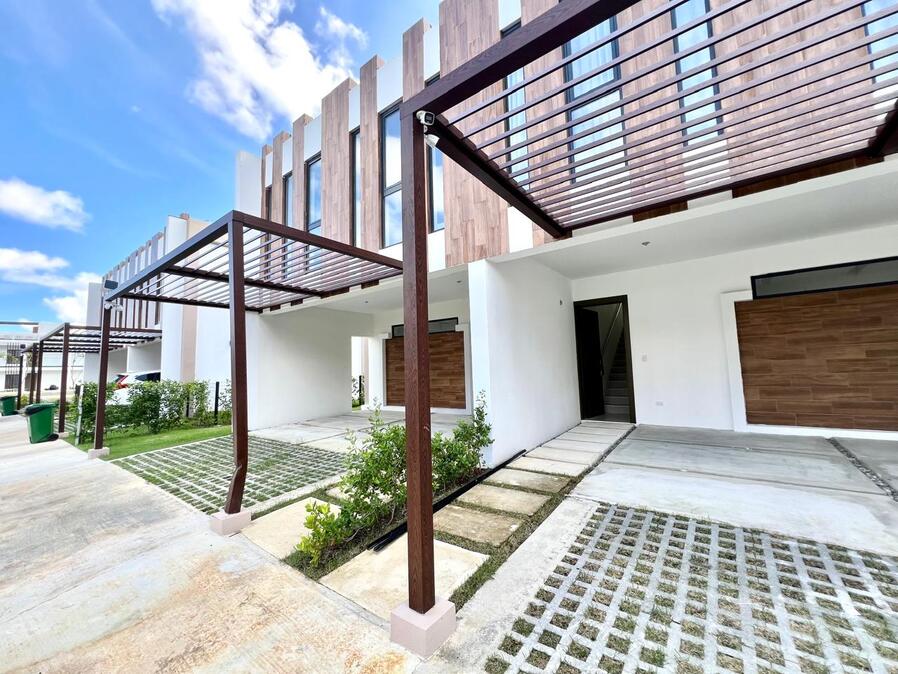 AB220, Casa amueblada, de 2 niveles en alquiler en Vista Cana