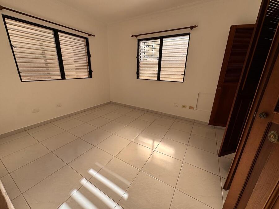 apartamento-venta-evaristo-morales-santo-domingo (2)