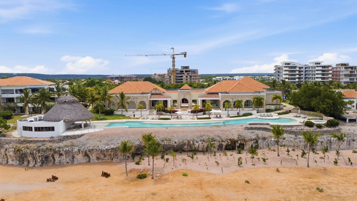 luxury-apartment-for-sale-golden-bear-cap-cana (1)