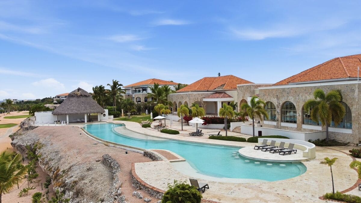luxury-apartment-for-sale-golden-bear-cap-cana (8)